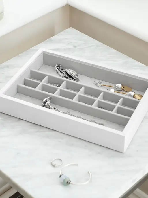 Szkatułka na biżuterię Loves Luxury 14 komór biała