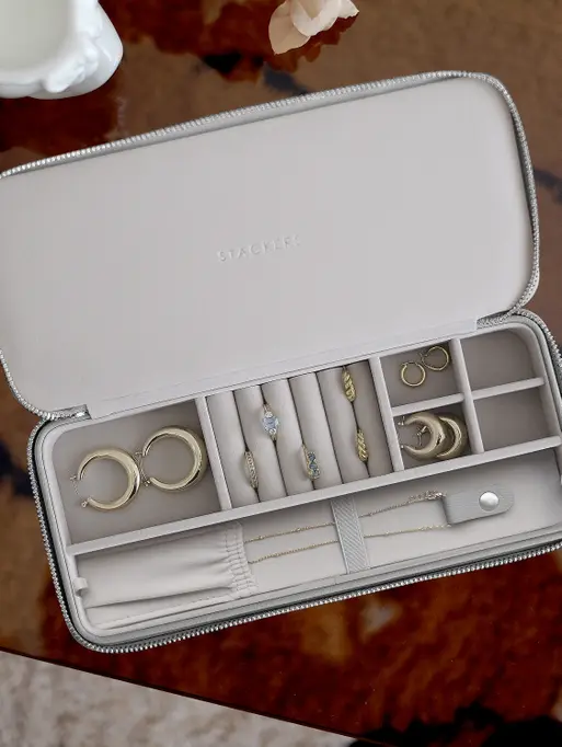 Pebble Grey Sleek Necklace Zipped Travel Jewellery Box
