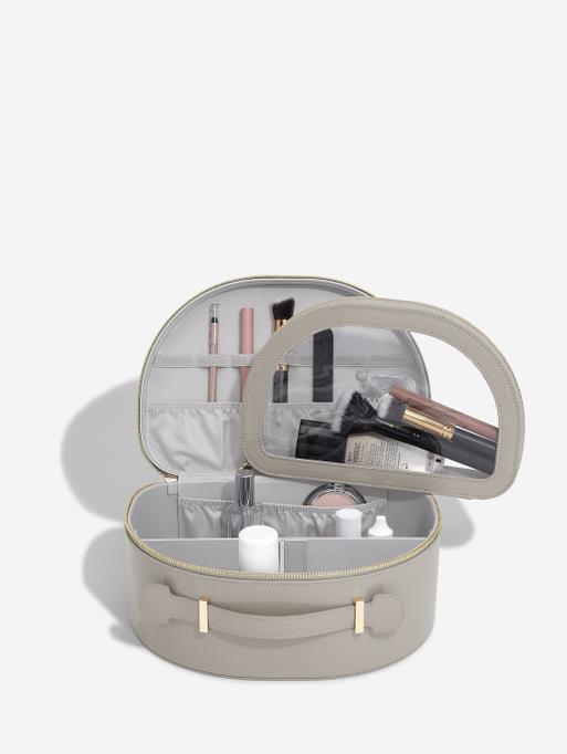 Patent Putty Vanity Case