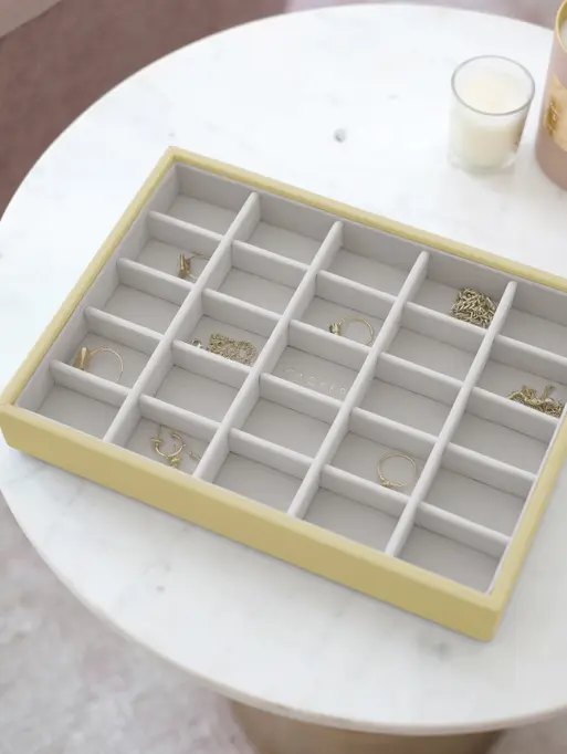Butter Yellow Classic Trinket Layer