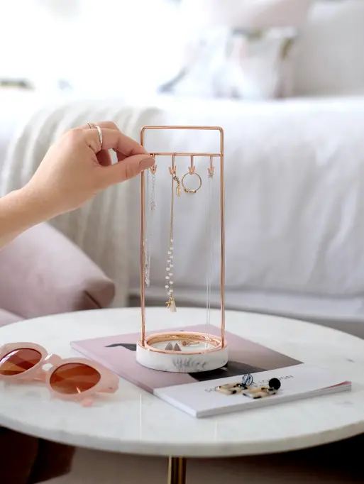 Large Marble 8 Hook Jewellery Stand