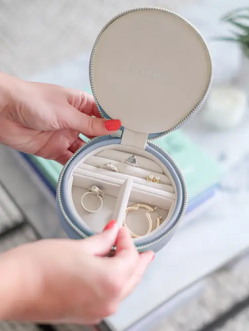 Lavender Round Zipped Jewellery Box