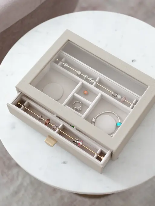 Oatmeal Classic Bracelet Display Drawer
