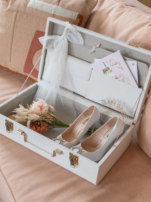 Pebble White Memory Storage Trunk