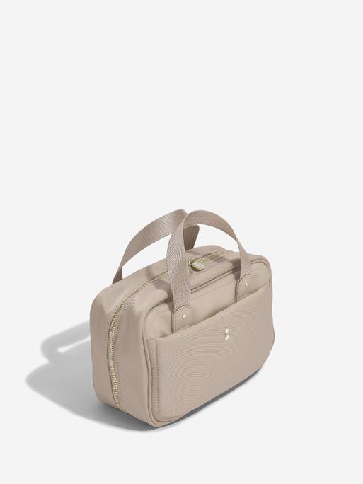 Recycled Nylon Sand Hanging Washbag
