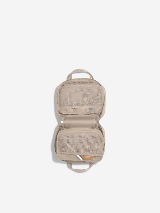 Recycled Nylon Sand Hanging Washbag