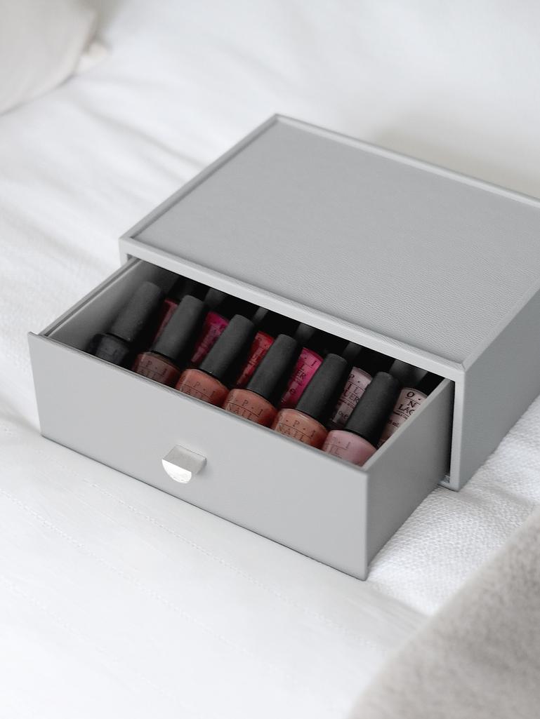 Pebble Grey Classic Nail Polish Drawer