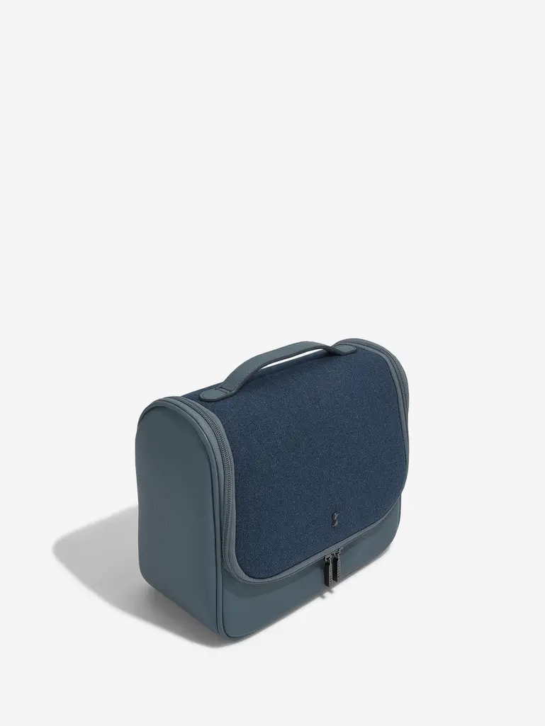 Blue Canvas Hanging Washbag