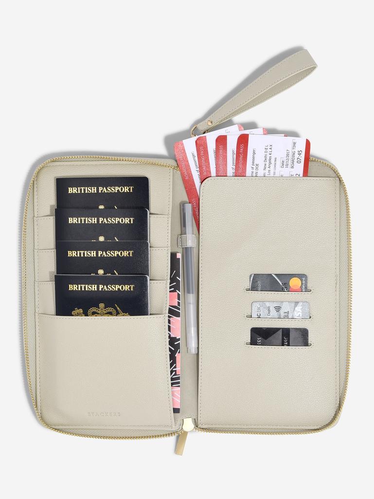 Oatmeal & Linen Family Passport Holder