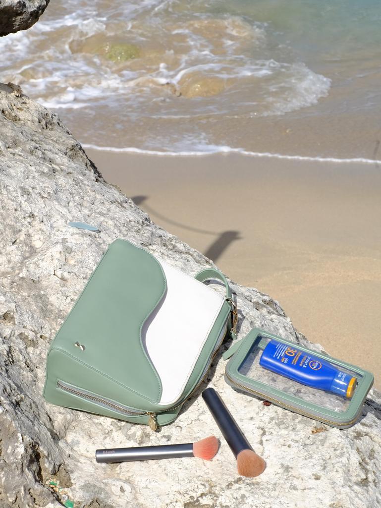 Seafoam Washbag