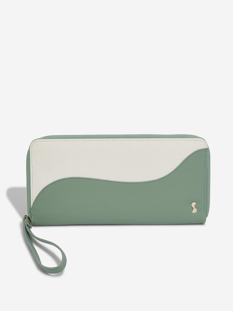 Seafoam Family Passport Holder 