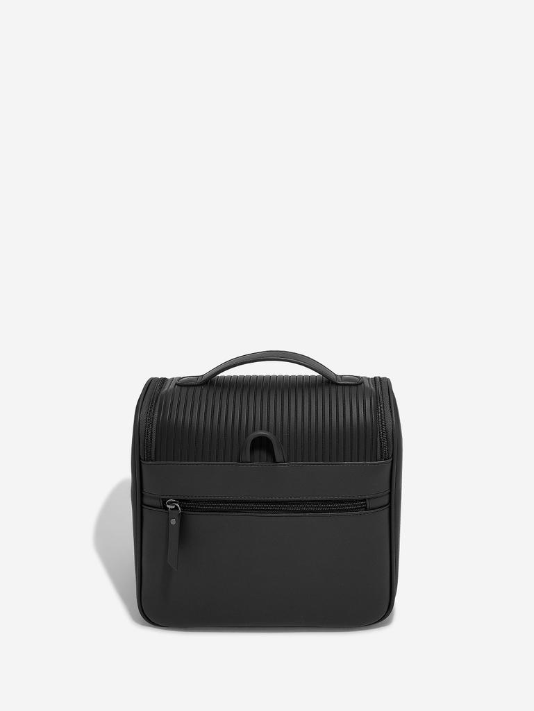 Black Fluted Hanging Washbag