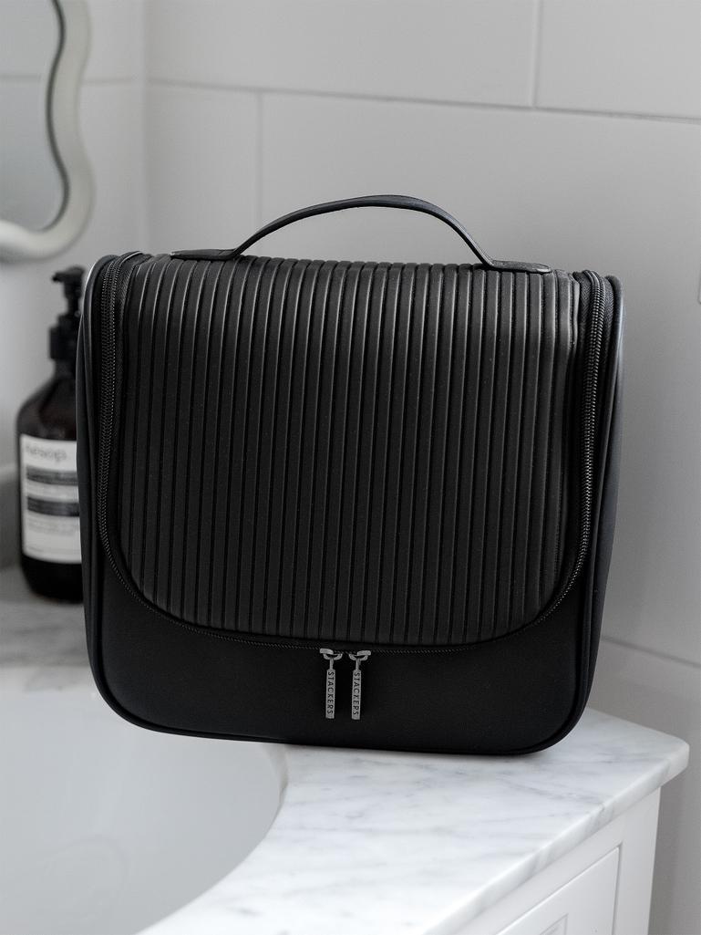 Black Fluted Hanging Washbag
