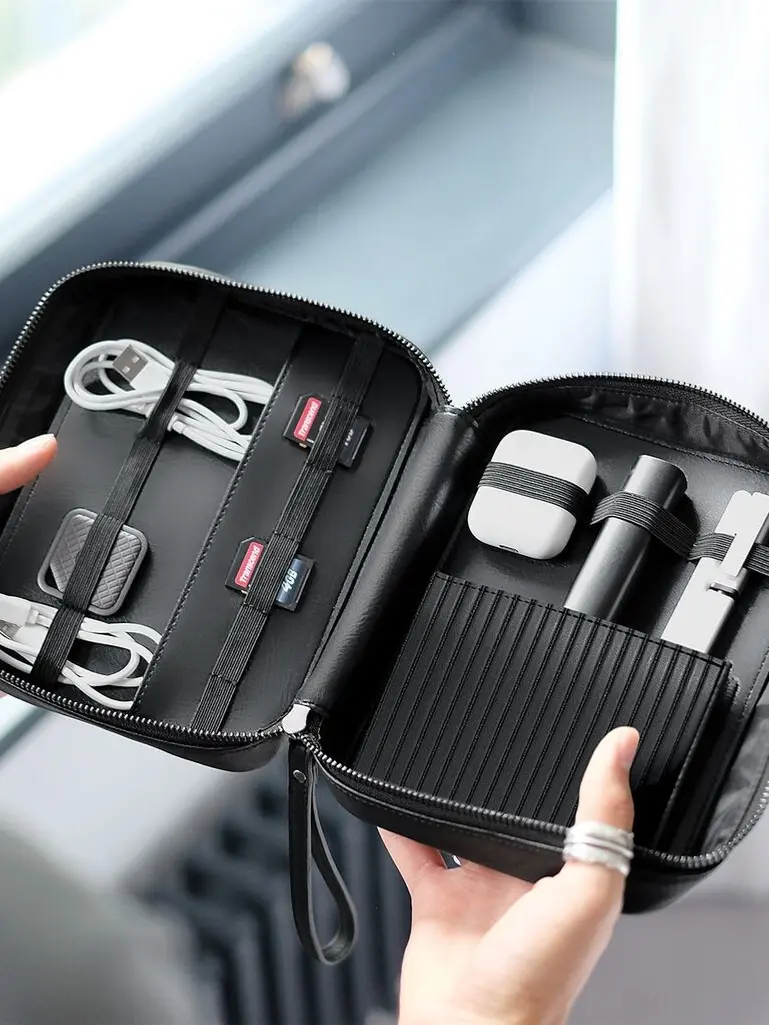Black Fluted Cable Tidy
