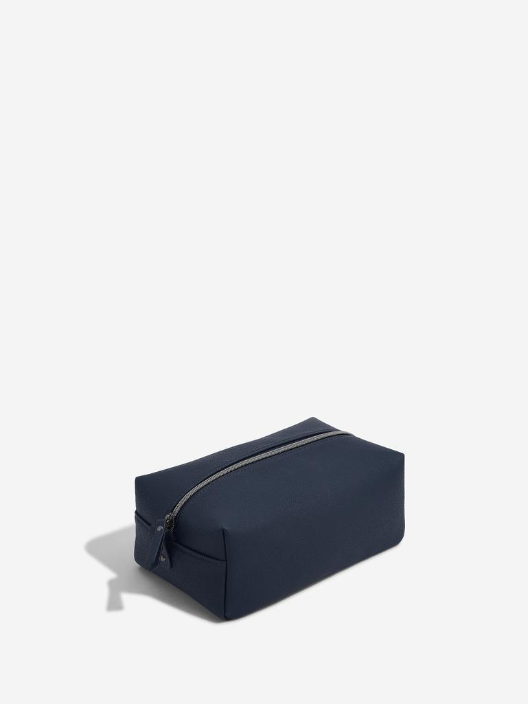 Abbott Lyon X Stackers Navy Washbag