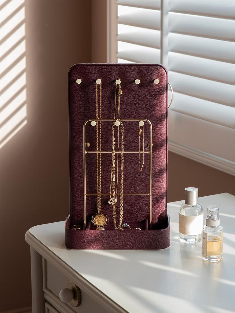 ALL IN ONE BURGUNDY HANGER