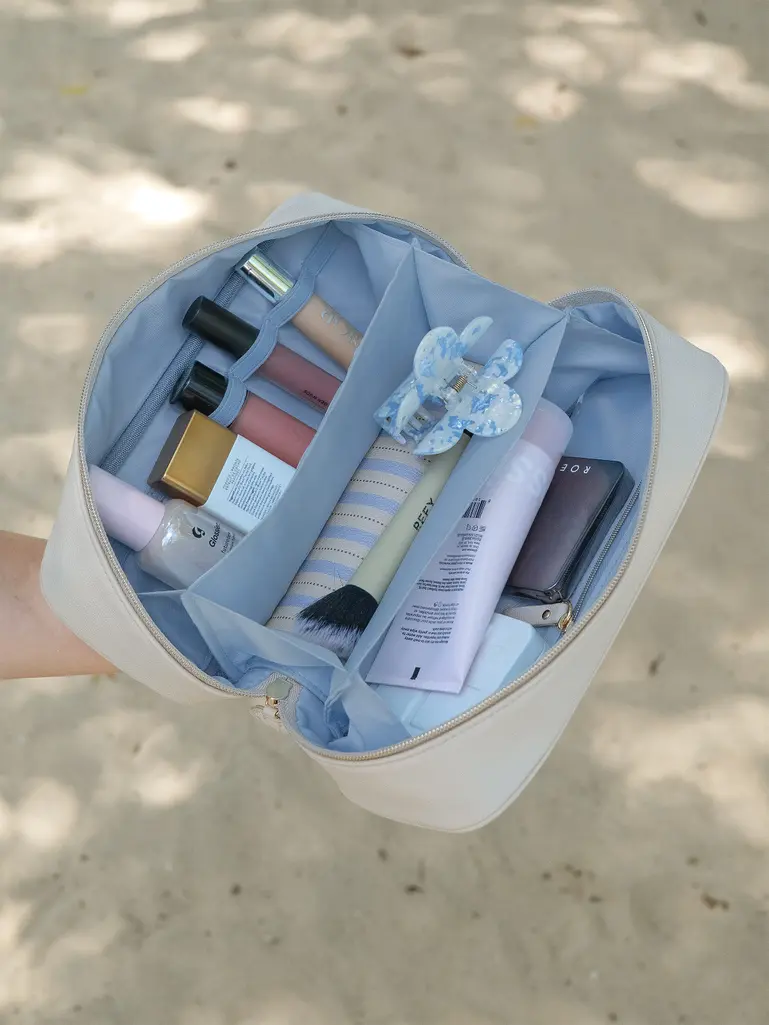 Oatmeal & Blue Expanding Cosmetic Bag