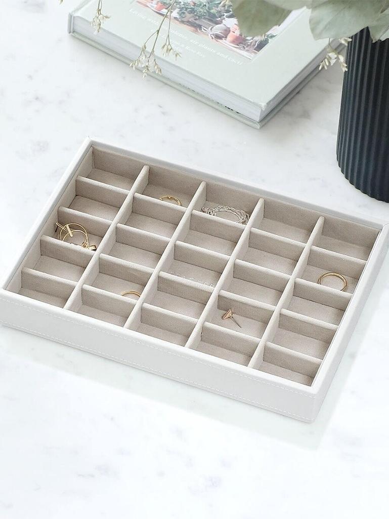 White Classic Trinket Layer