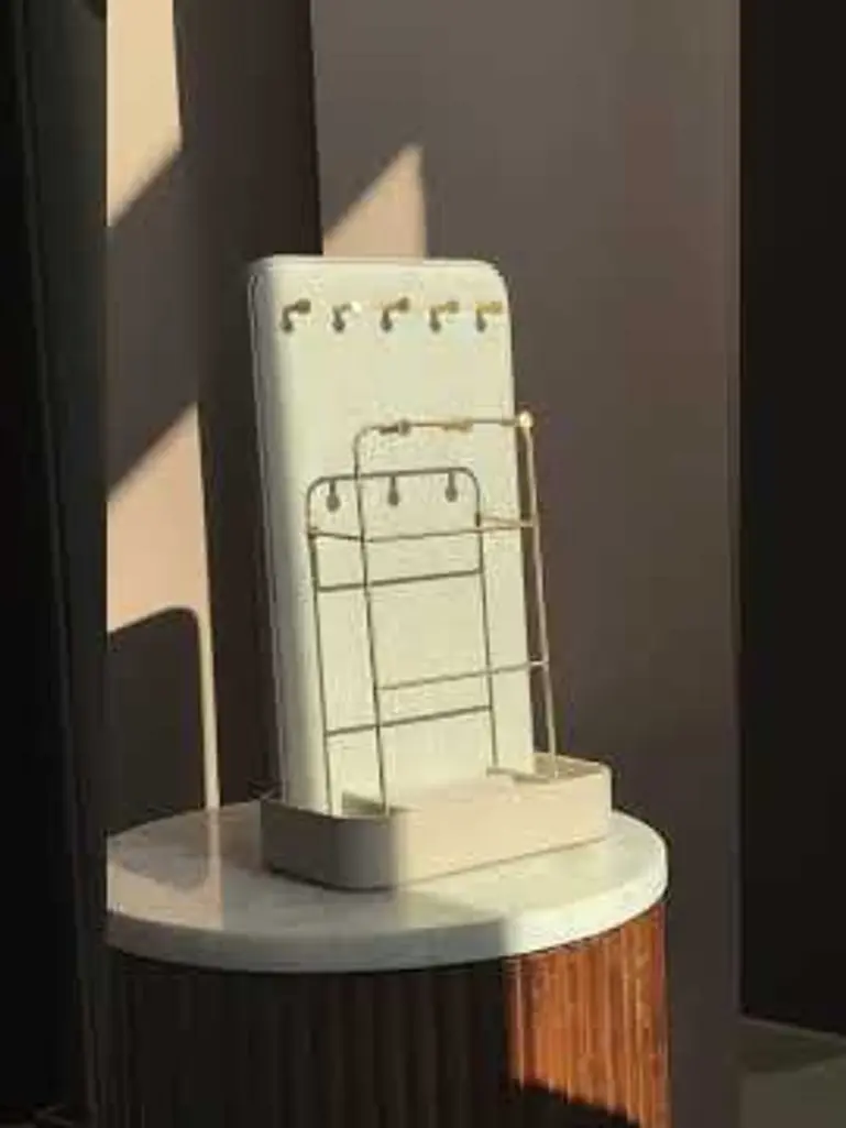 Oatmeal & Linen All-In-One Jewellery Stand