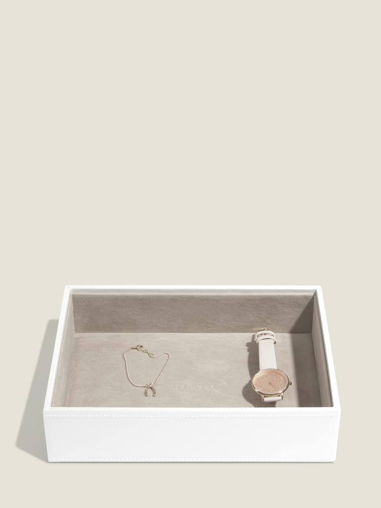 White Classic Chunky Jewellery Layer