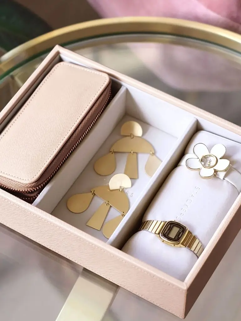 Grey Velvet Watch & Bracelet Pad