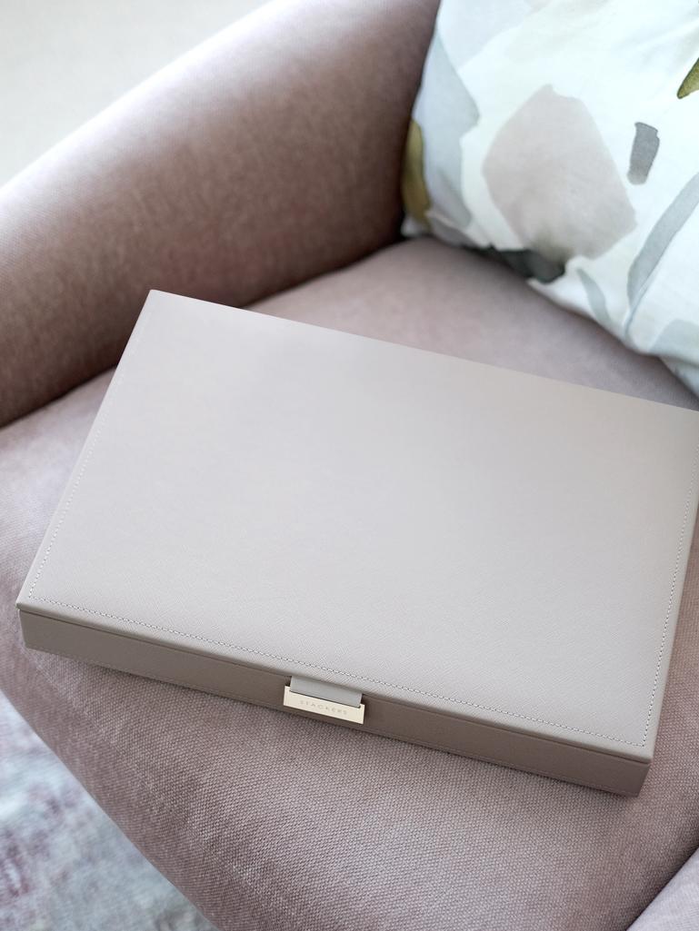 Szkatułka na biżuterię Stackers supersize materiał syntetyczny taupe z pokrywką
