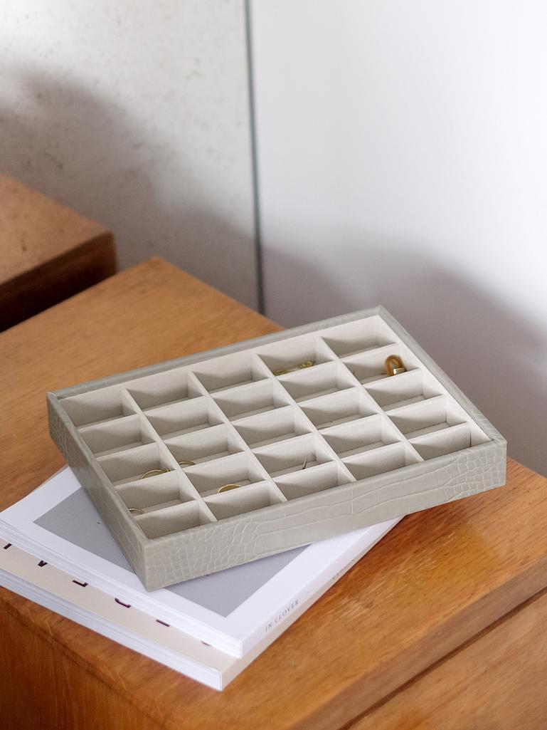Szkatułka na biżuterię Stackers Croc 25 komorowa classic putty