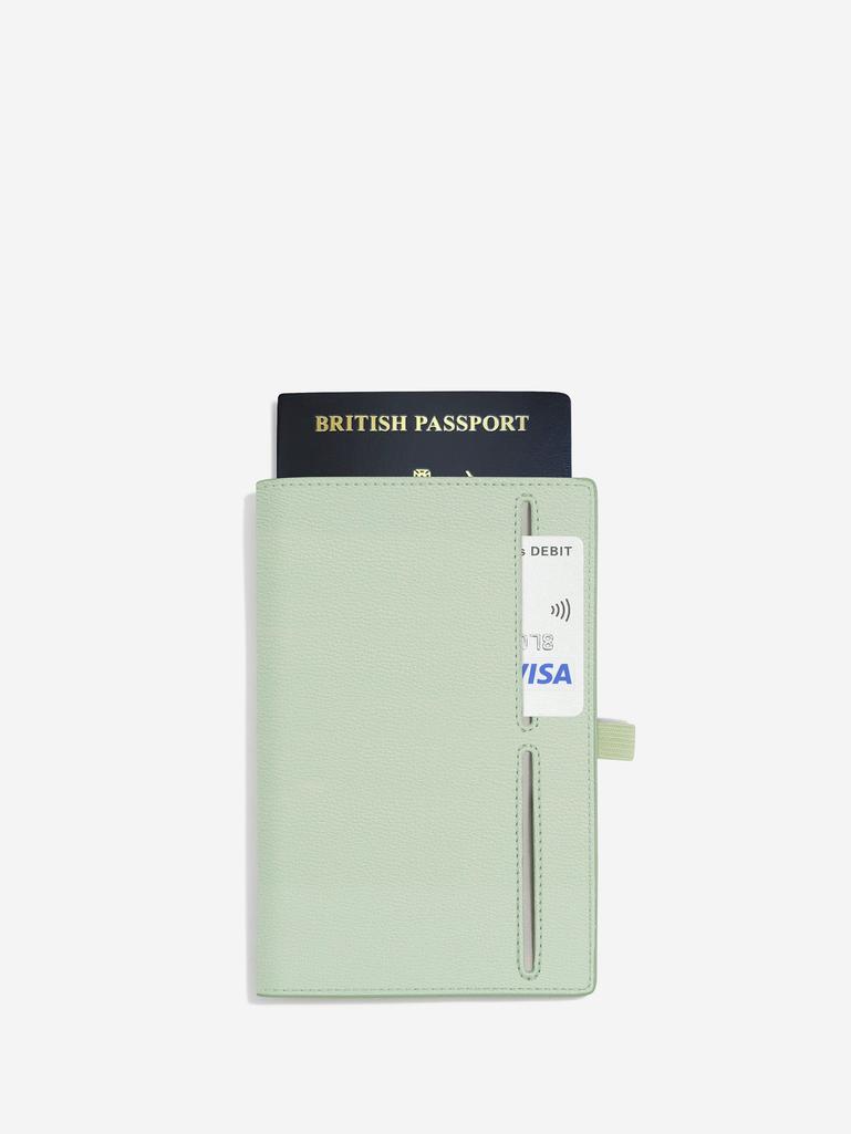 STACKERS SAGE GREEN PASSPORT SLEEVE
