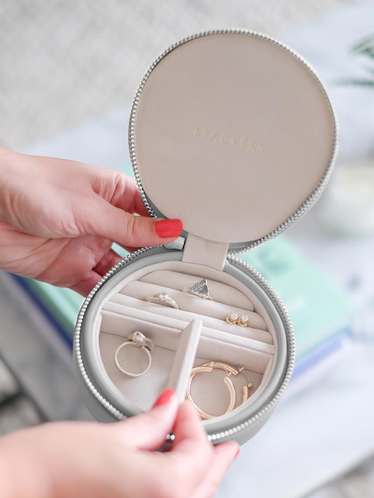 Pebble Grey Round Zipped Jewellery Box