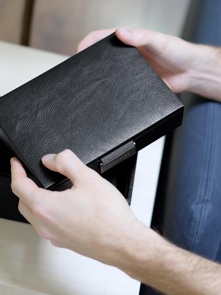 Pudełko na spinki do mankietów Stackers mini czarne z pokrywką 12 komorowe