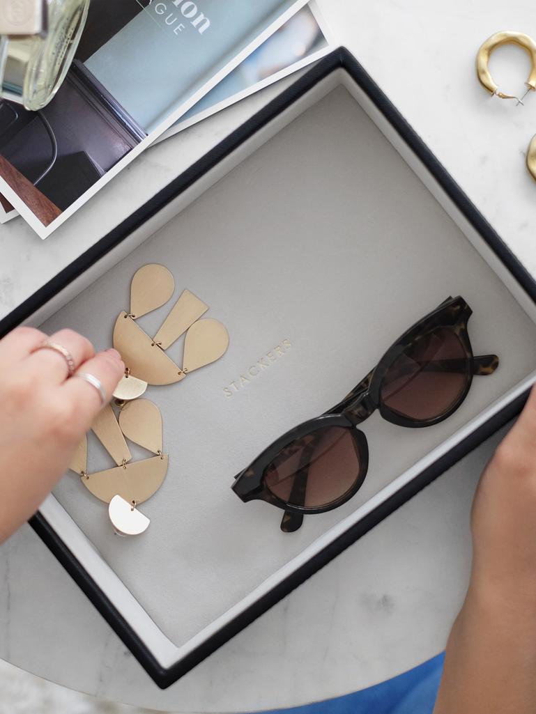 Black Classic Chunky Jewellery Layer