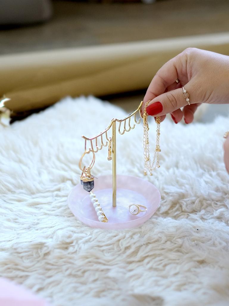 Rose Quartz 10-Hook Eyelash Jewellery Stand