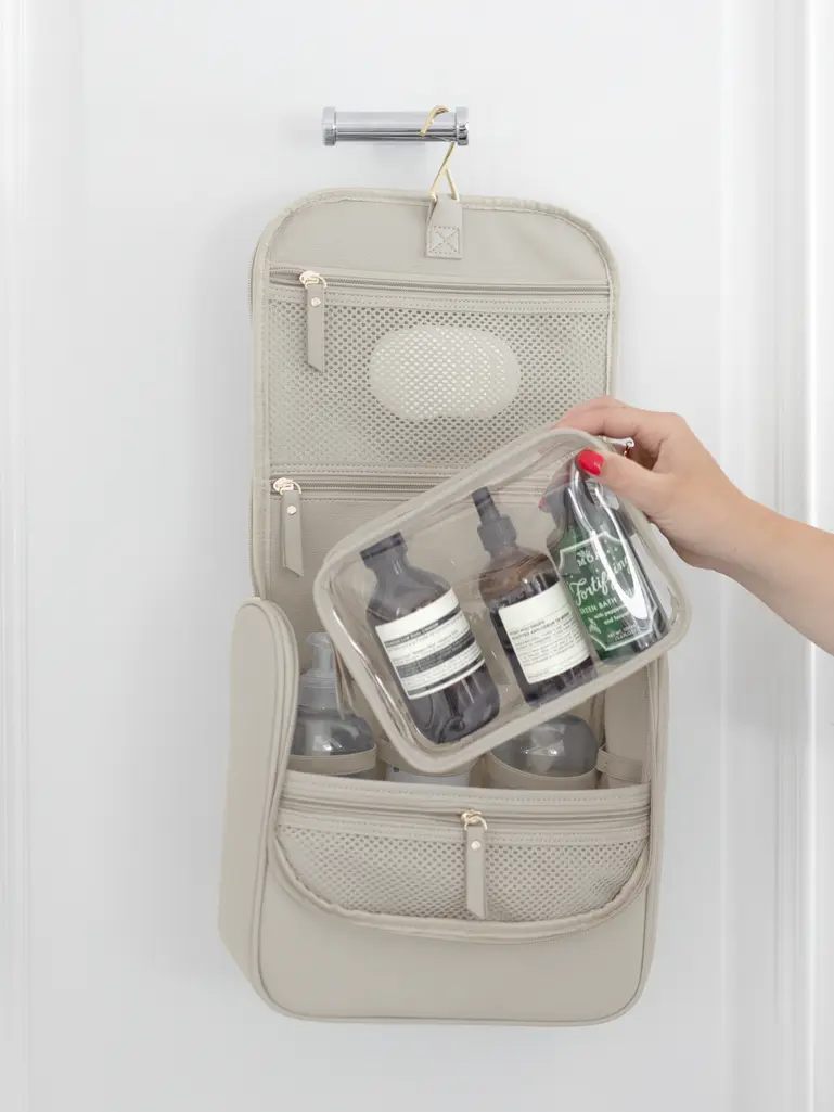 Oatmeal Hanging Washbag