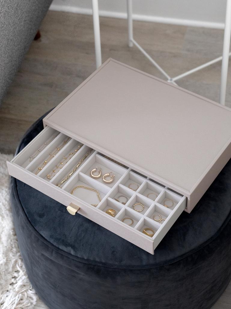 Szkatułka na biżuterię Stackers 19 komorowa supersize taupe z szufladą
