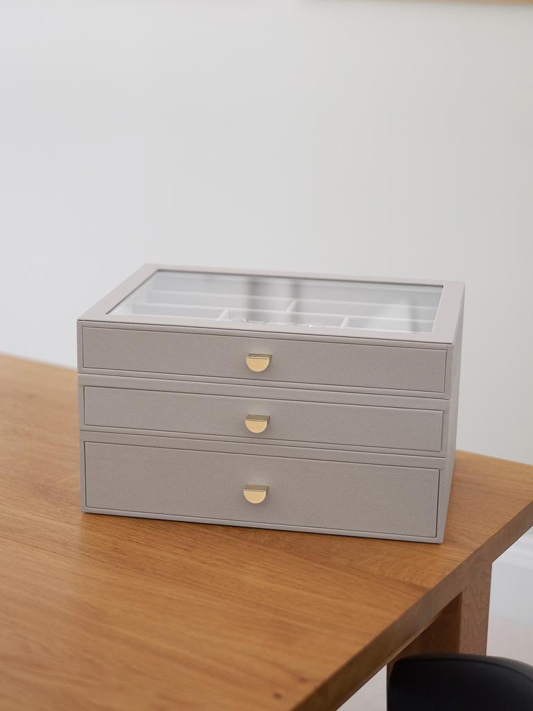 Szkatułka na biżuterię Stackers supersize taupe z 3 szufladami