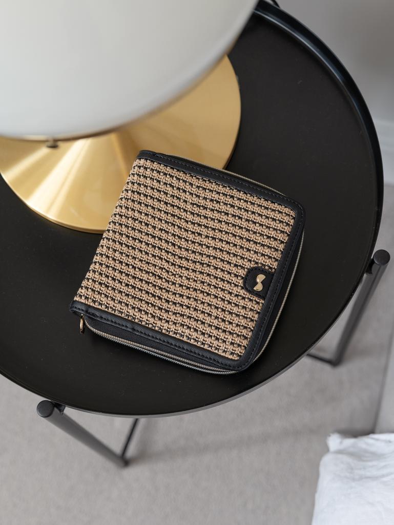 Black Raffia Square Jewellery Roll